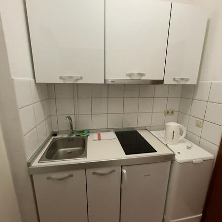 Studio Apartment Near Split Airport Kaštela Extérieur photo